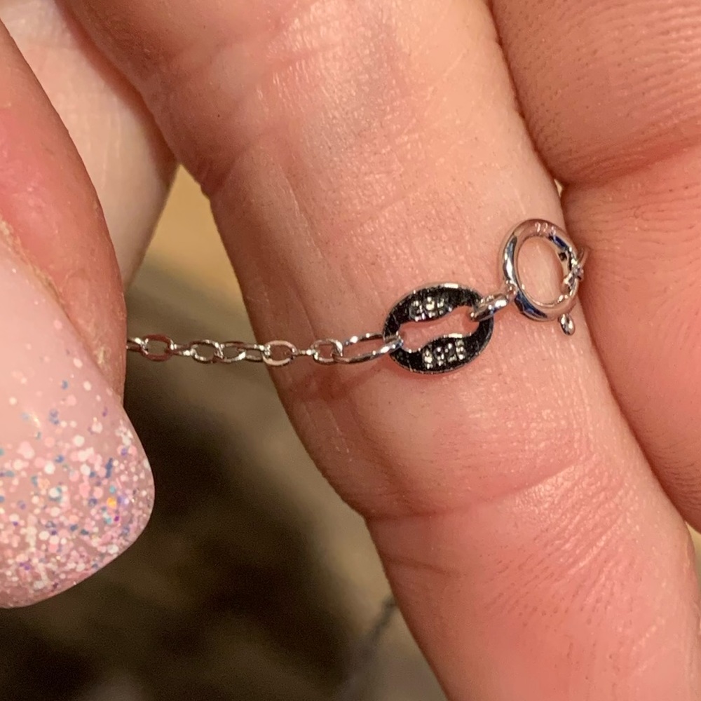 0.76 cttw Moissanite necklace - Picture 5 of 7